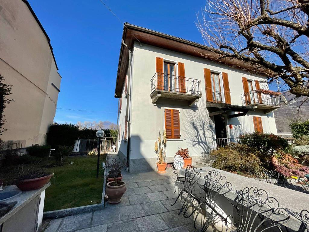 Villa a Domodossola in Via Francesco Pinauda, 11 - Foto 2
