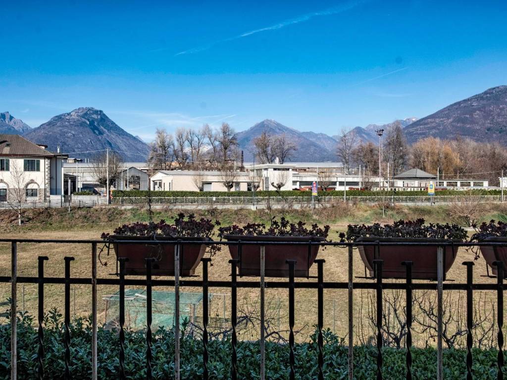 Villa a Domodossola in Via Francesco Pinauda, 11 - Foto 4