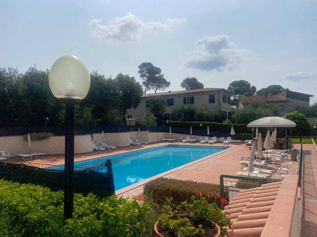 Appartamento a Livorno in Via Del Rosmarino, 5 - Foto 2