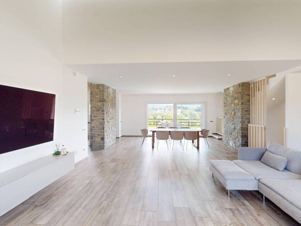 Villa a Viggiù in Via delle Fornaci - Foto 3