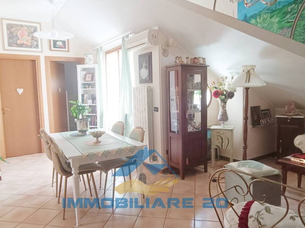 Attico / mansarda a Teramo in Via Don Primo Mazzolari, 76 - Foto 2