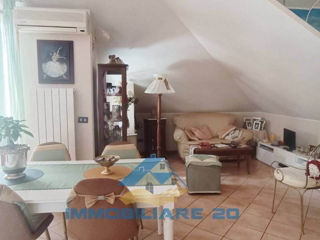 Attico / mansarda a Teramo in Via Don Primo Mazzolari, 76 - Foto 3