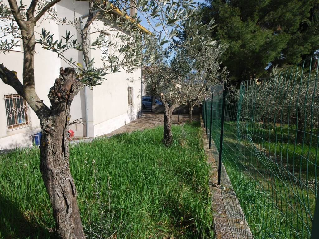 Casa indipendente a Castel ritaldi in Località Colle del Marchese - Foto 5