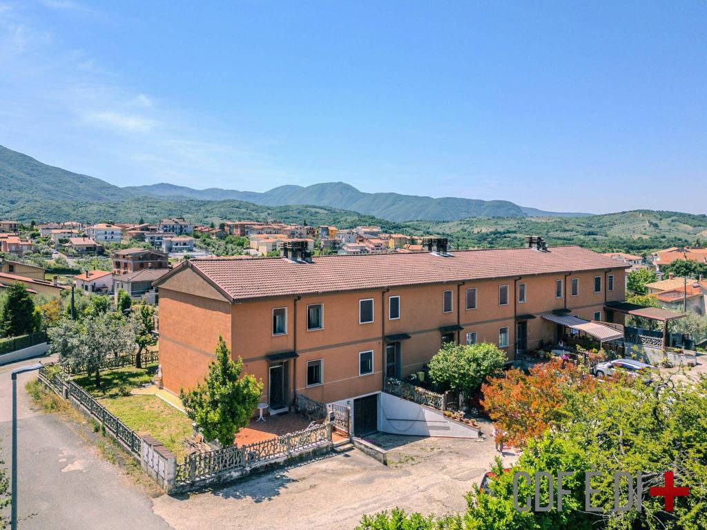 Villetta a schiera a Poggio moiano in Via Pitagora - Foto 2