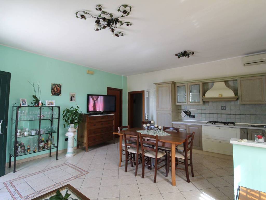 Casa indipendente a Tortoreto in Via Cavatassi - Foto 2