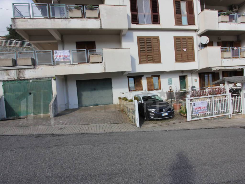 Appartamento a Cosenza in VIA GEROLAMO SAMBIASE - Foto 2