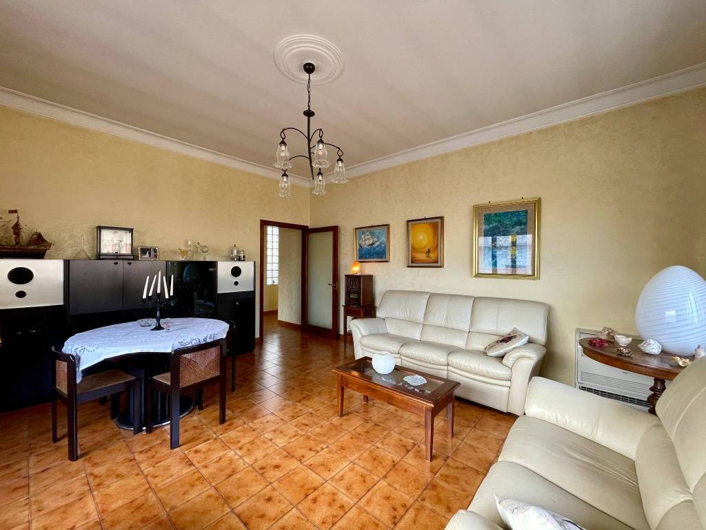 Appartamento a Parabita in Via Pisa - Foto 4
