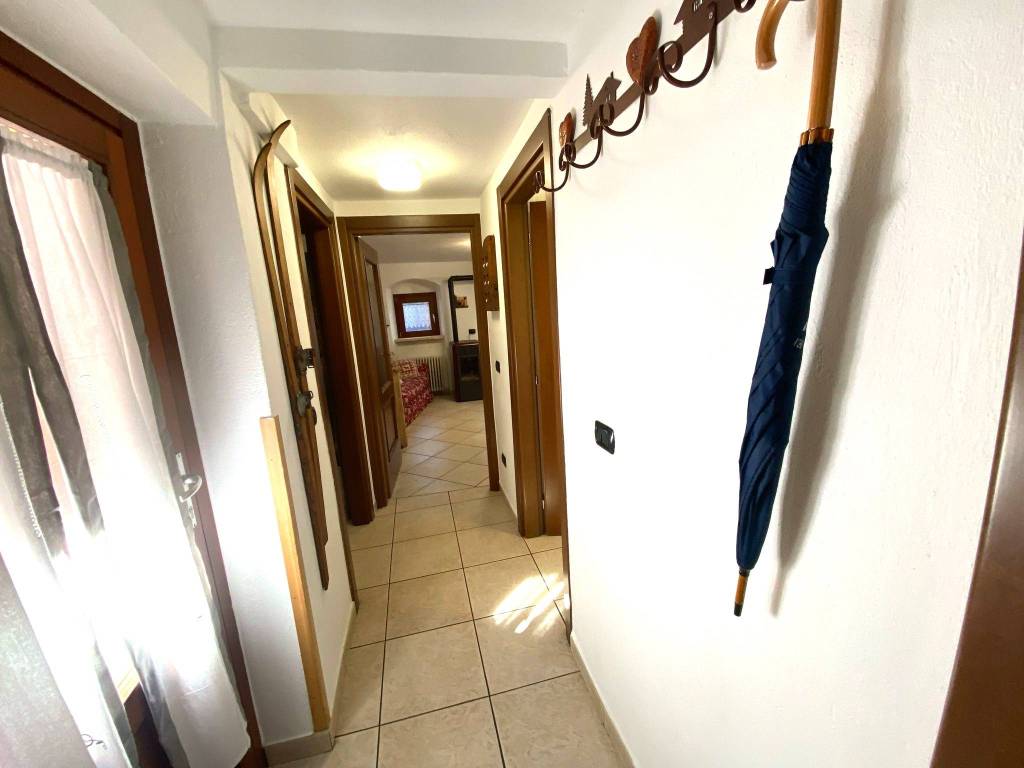 Appartamento a Aosta in Frazione Signayes Ru, 56 - Foto 3