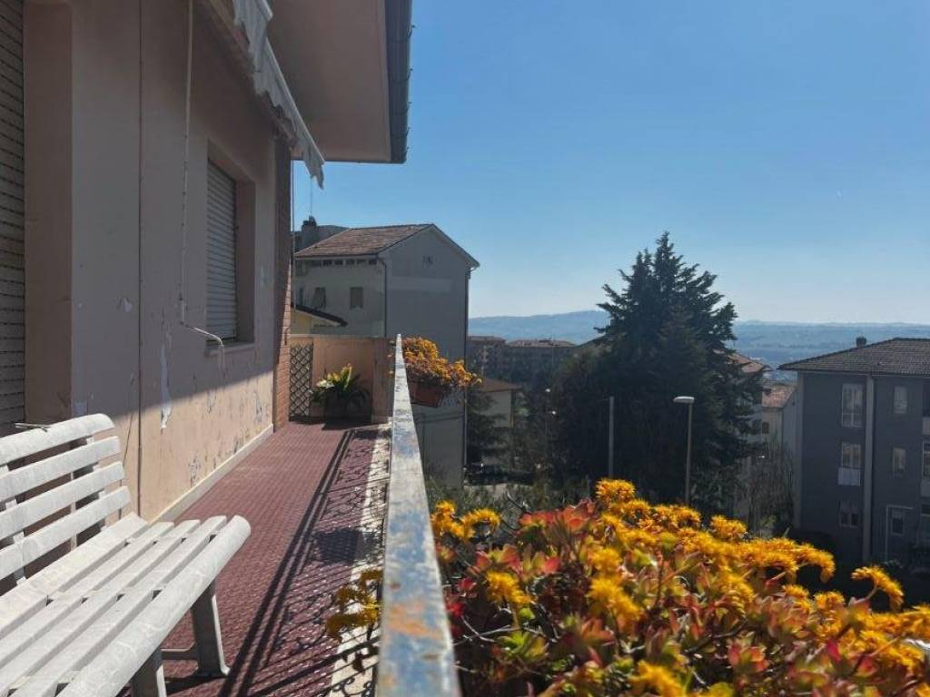 Appartamento a Osimo in Via Donato Bramante, 37 - Foto 2