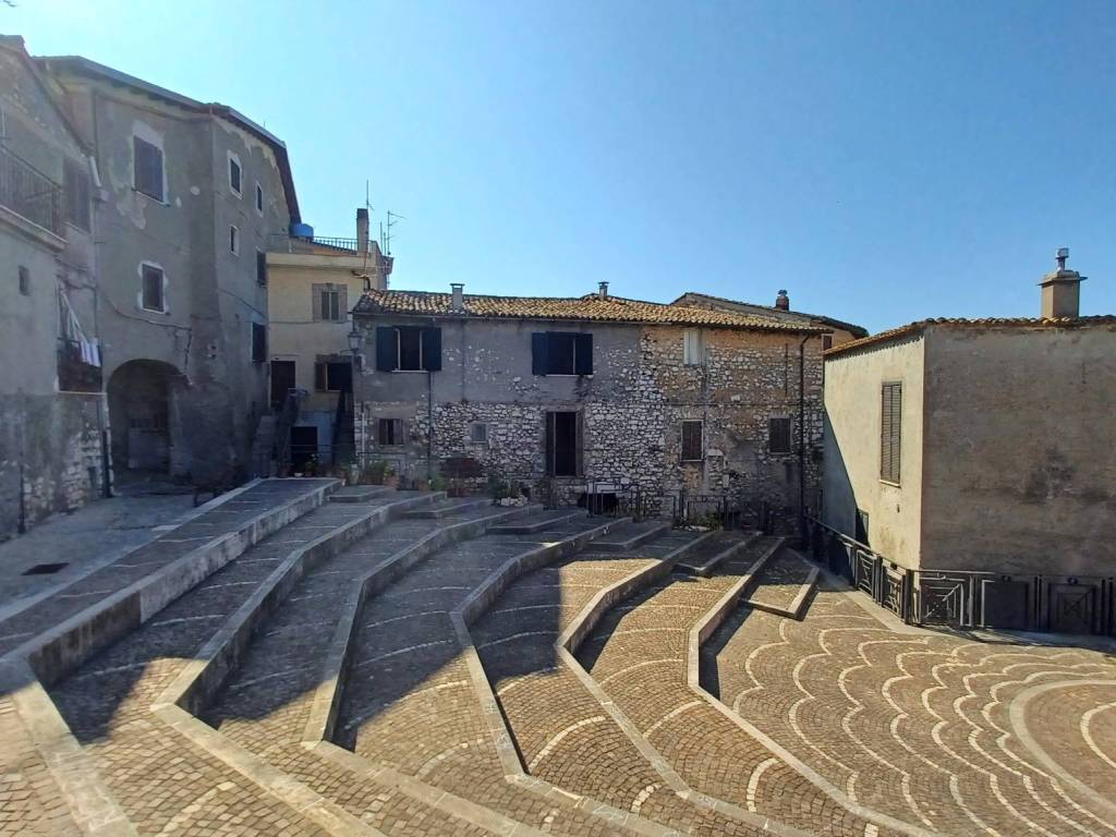 Appartamento a Maenza in Via 4 Novembre - Foto 2