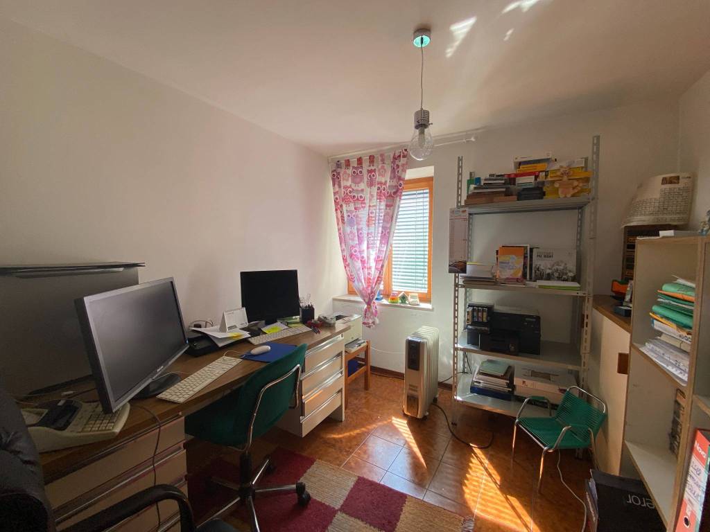 Villa a Tolmezzo in Piazza della Fontana - Foto 3
