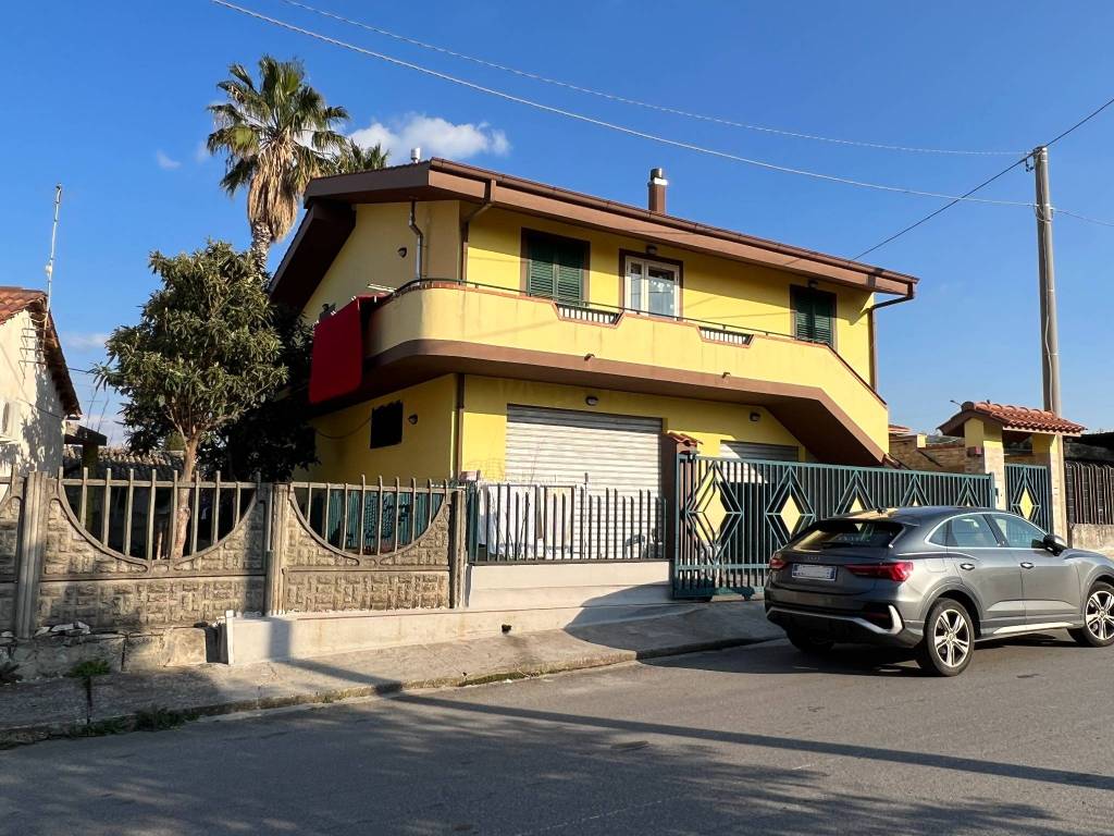 Casa indipendente a Briatico in Via Dante Alighieri, 26 - Foto 2