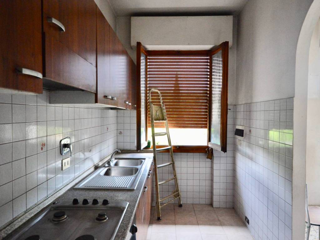 Appartamento a Montevarchi in Via Aretina - Foto 5