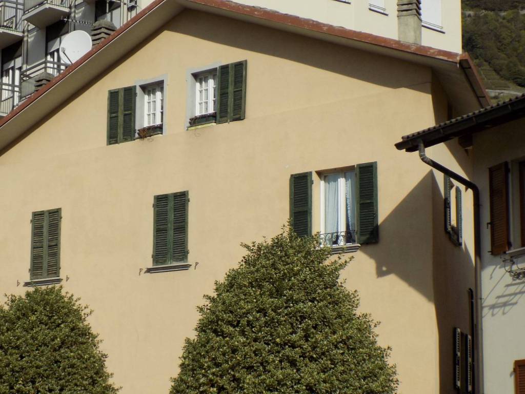 Appartamento a Chiavenna in Via Carlo Pedretti, 47 - Foto 2