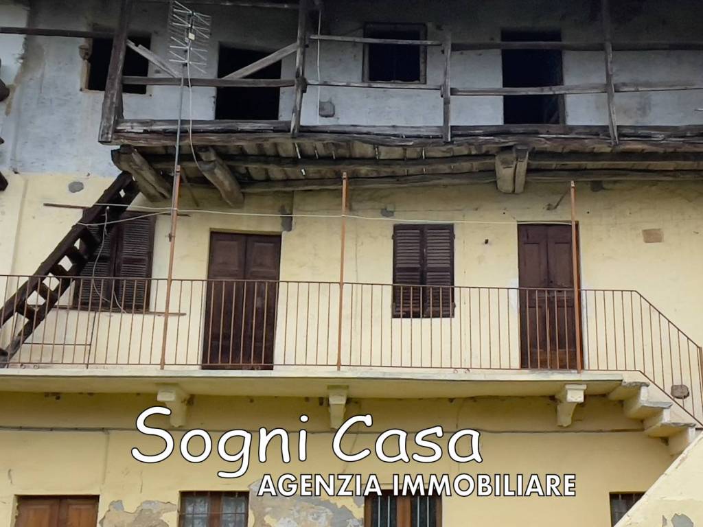 Rustico / casale a Oleggio in Via Vavrina - Foto 4
