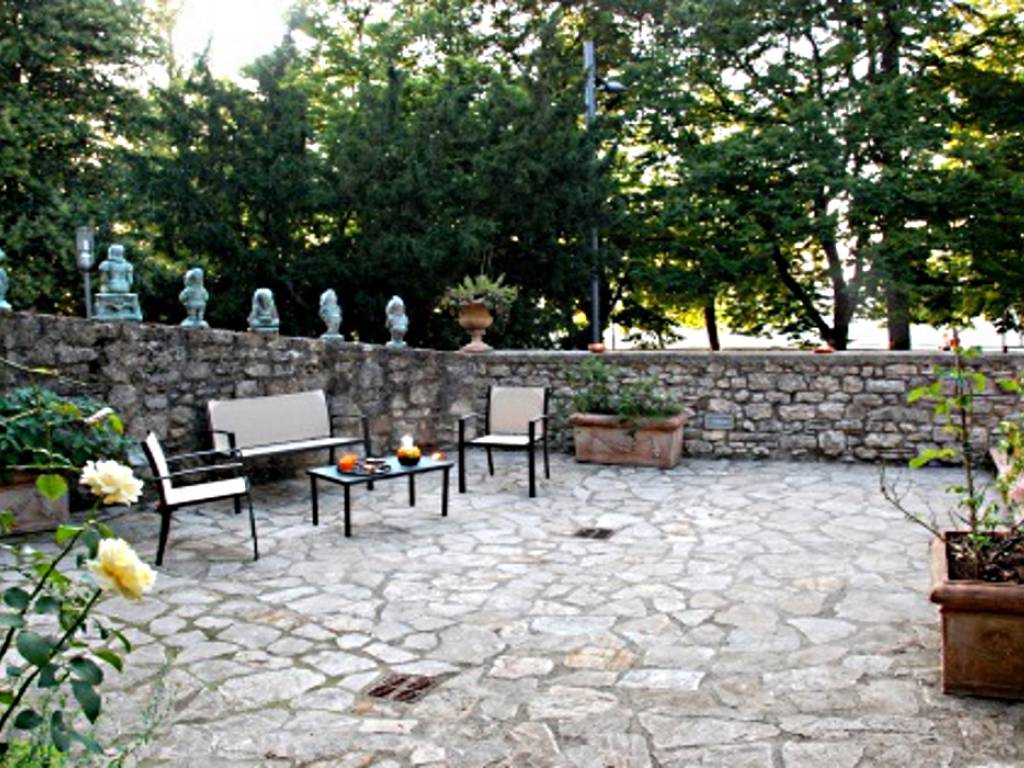 Appartamento a Todi in Via Augusto Ciuffelli - Foto 2