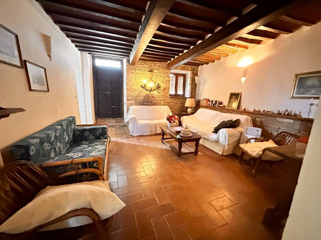 Casa indipendente a Castiglione del lago in Via Bonazzoli Prima, 2 - Foto 5