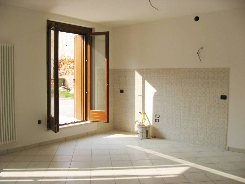 Appartamento a Isola della scala in Via Roma - Foto 4