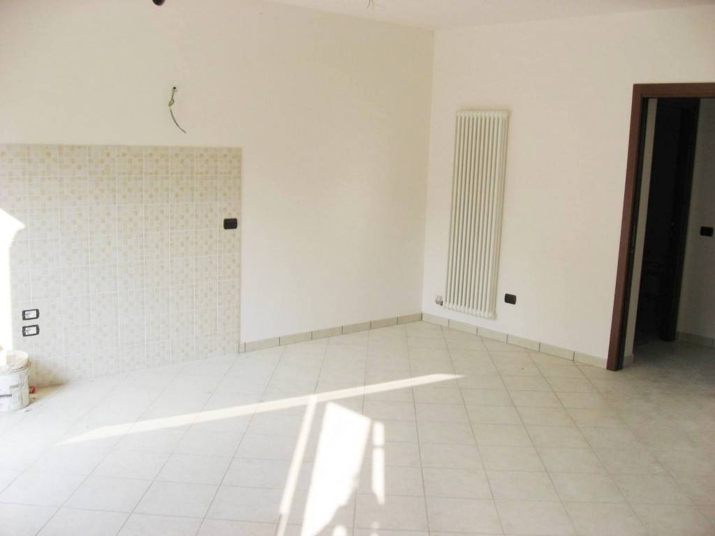 Appartamento a Isola della scala in Via Roma - Foto 5