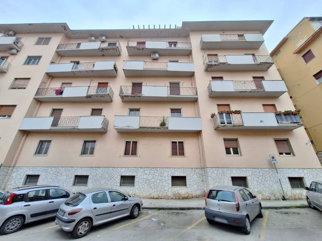Appartamento a Benevento in Via Giuseppe Cassella - Foto 2
