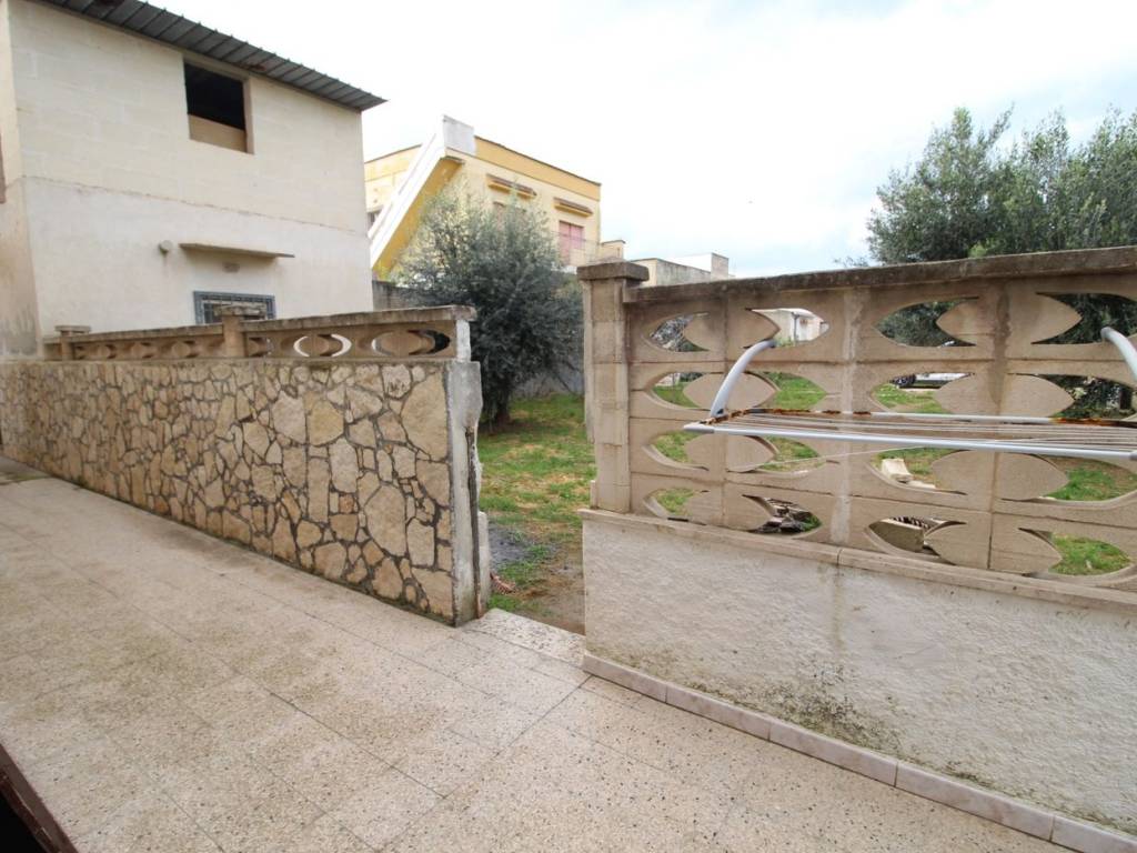 Casa indipendente a Maruggio in Via I Traversa, snc - Foto 4