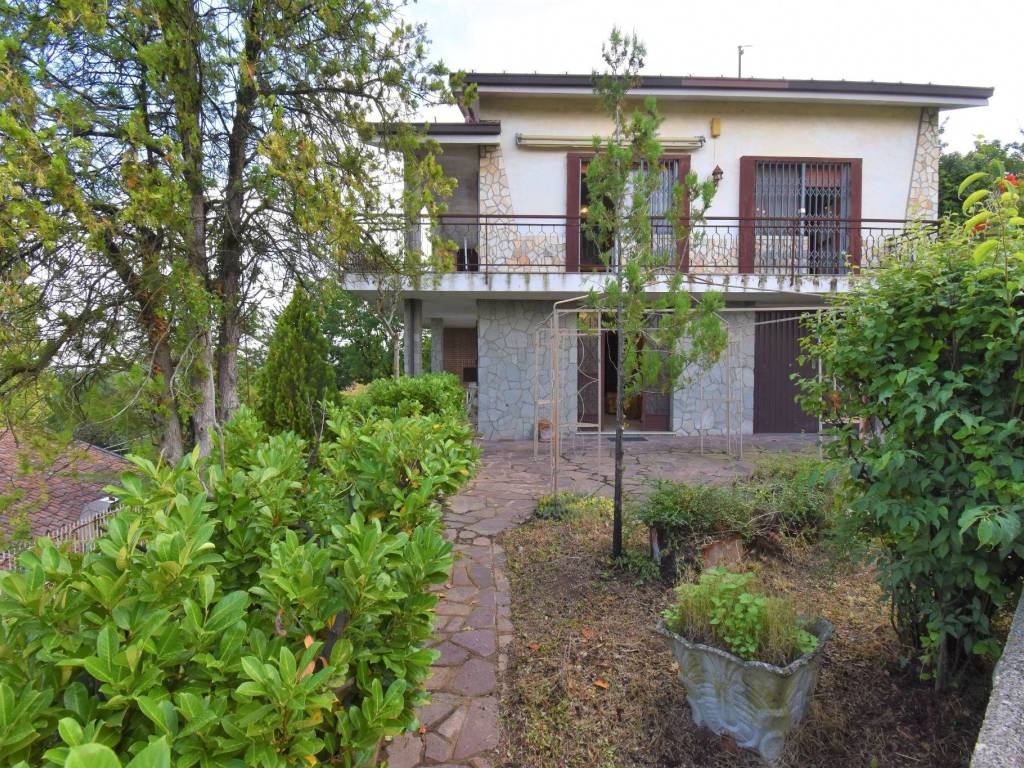 Villa a Rocca d'arazzo in Via Giuseppe Ollino - Foto 4