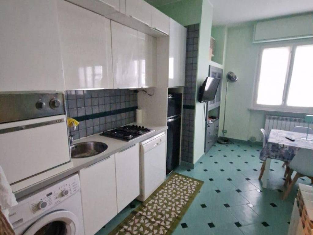 Appartamento a Varazze in Via Michelangelo Corosu - Foto 3