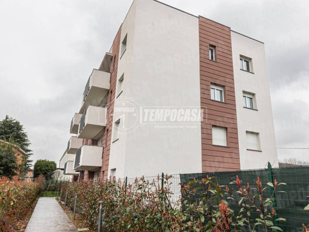 Appartamento a Giussano in Viale Monza - Foto 2