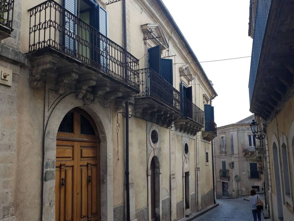 Villa a Palazzolo acreide in Via San Sebastiano, 75 - Foto 5