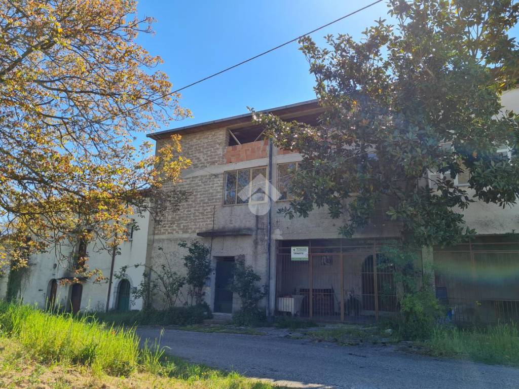 Casa indipendente a Cassino in Via Angelosanto, 10 - Foto 3