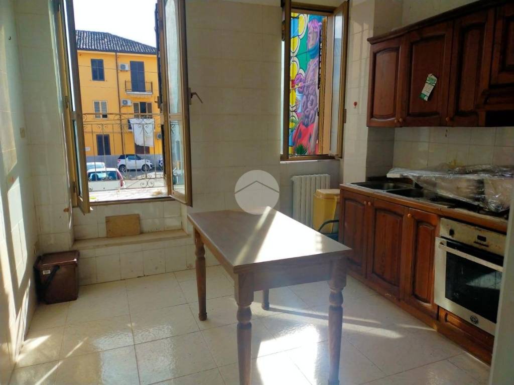 Appartamento a Cosenza in Via Antonio Ferrari D'Epaminonda, 5 - Foto 2