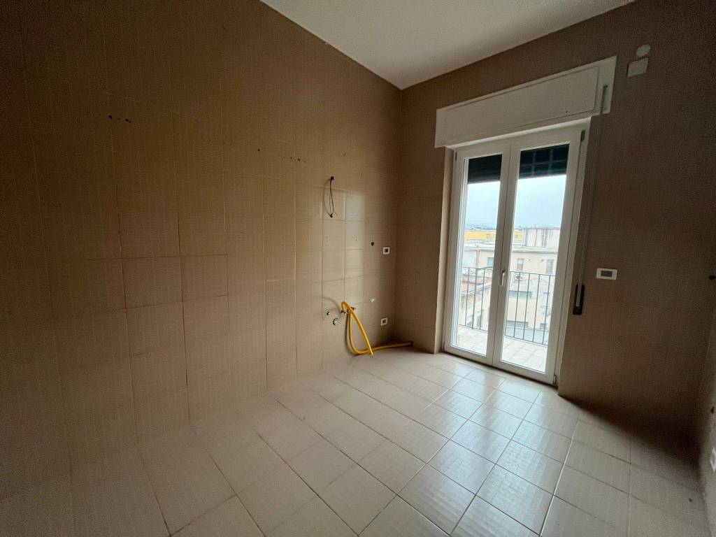 Appartamento a Benevento in Via Emanuele Caggiano - Foto 4
