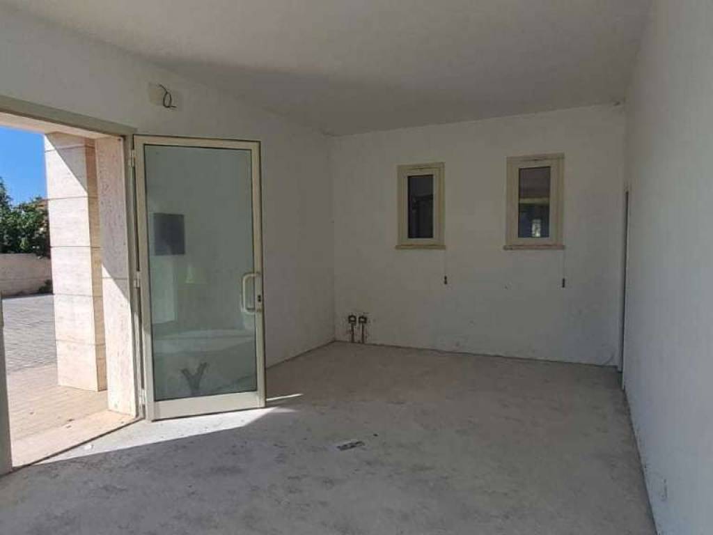 a Cisterna di latina in via Ettore Majorana - Foto 5