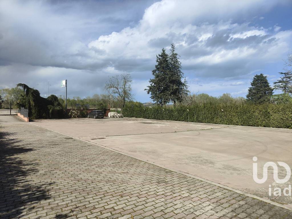 Casa indipendente a Controguerra in Strada PIANE TRONTO, 34 - Foto 4