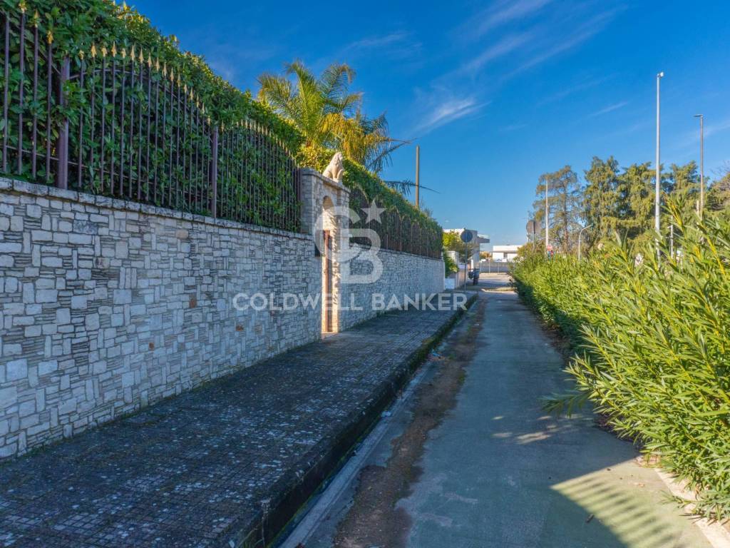 Villa a Trani in Via Capirro I, 4 - Foto 4
