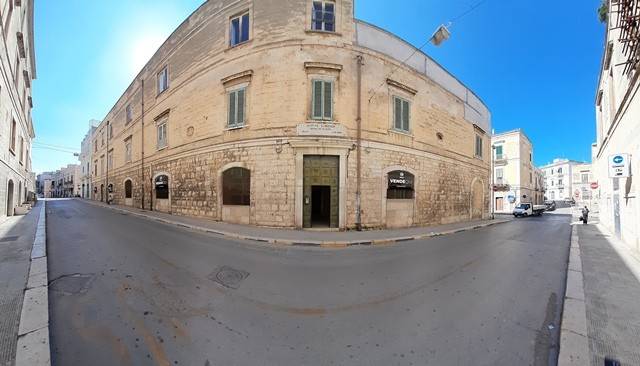 Palazzo / stabile a Trani in Via Fra' Diego Alvarez, 52 - Foto 2
