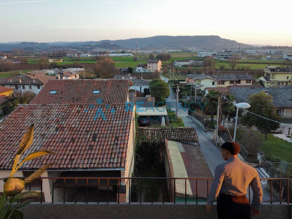Villetta a schiera a Creazzo in Via Monte Verena - Foto 3