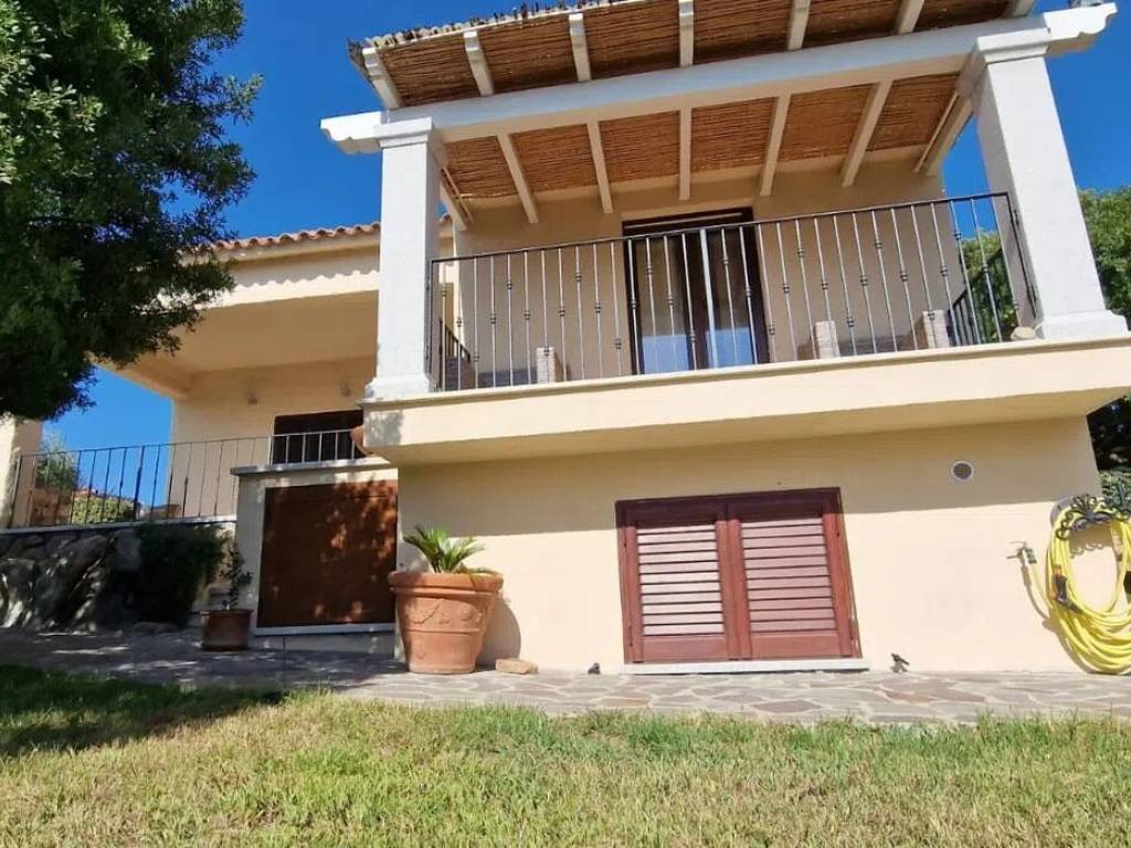 Villa a Golfo aranci in Viale Concas Caddinas, 35 - Foto 2