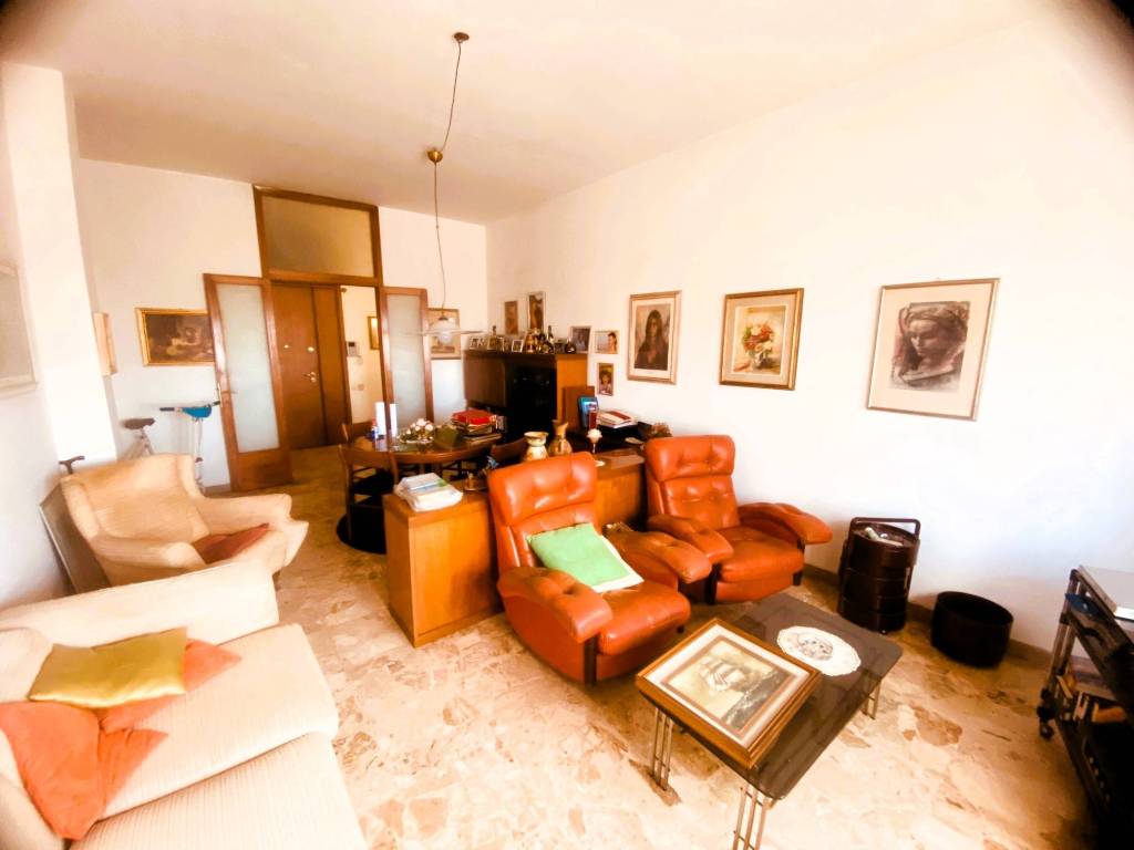 Appartamento a Prato in Via San Giorgio, 12 - Foto 2