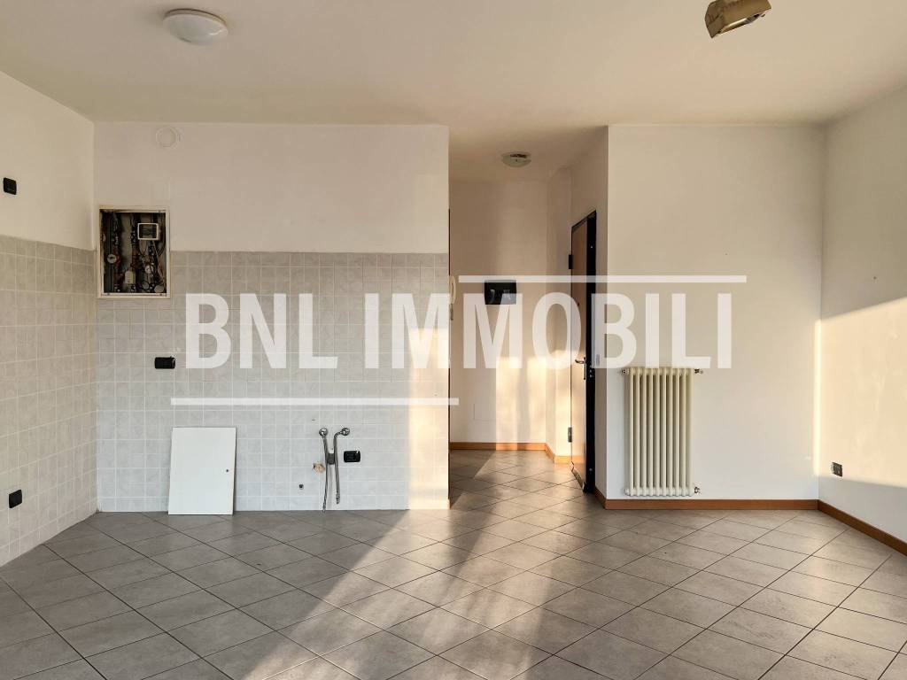 Appartamento a Luino in Via Filippo Turati, 48 - Foto 3