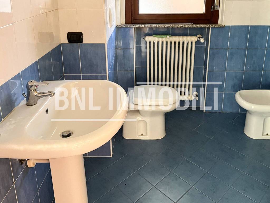 Appartamento a Luino in Via Filippo Turati, 48 - Foto 4