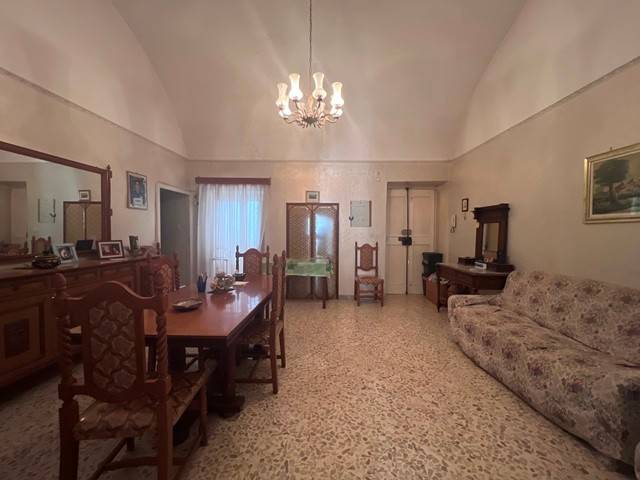 Appartamento a Ruvo di puglia in Via d'Abenevole - Foto 2