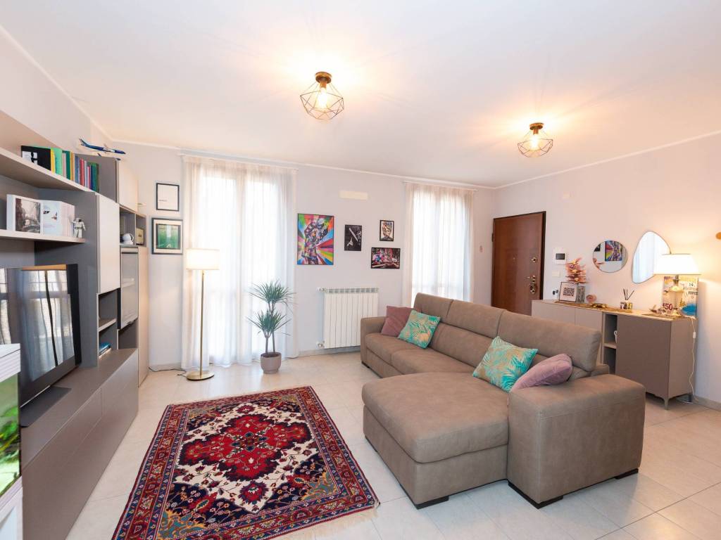 Appartamento a Comazzo in Via Rossate, 10 - Foto 4