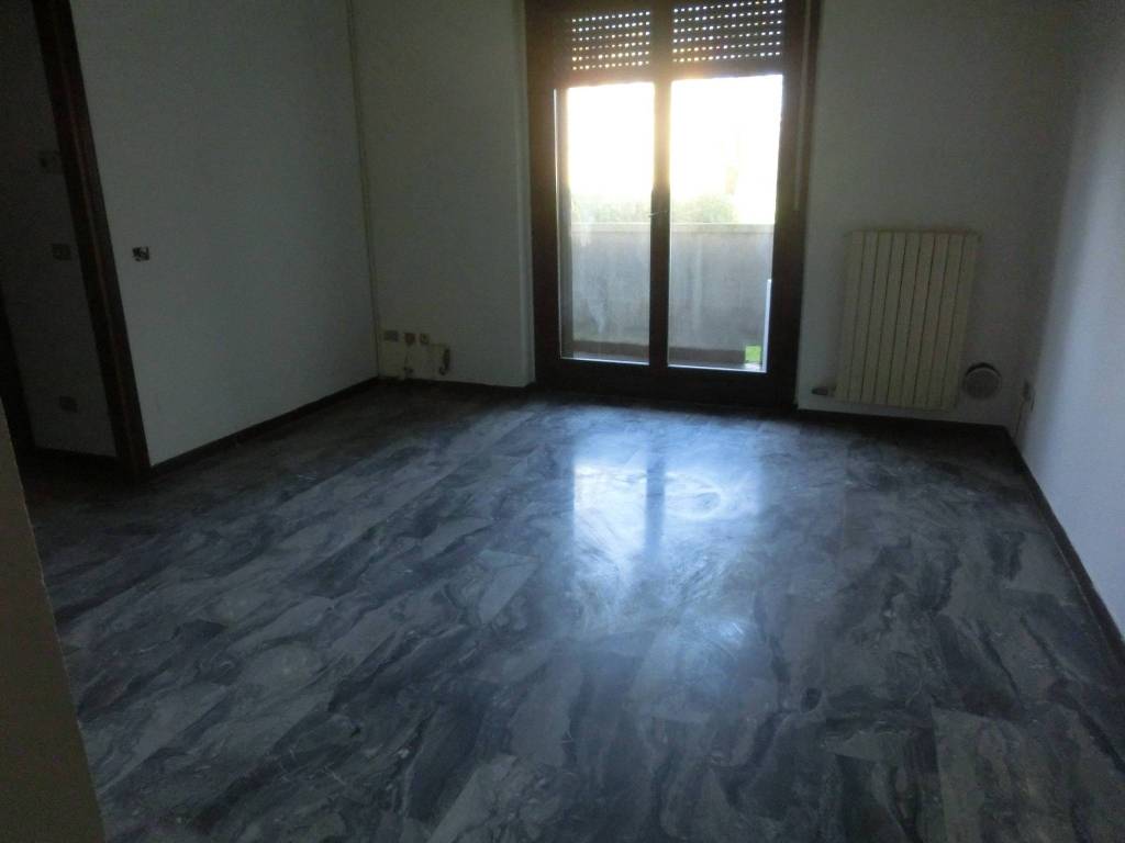 Appartamento a Lodi in Via Giuseppe Piermarini - Foto 3
