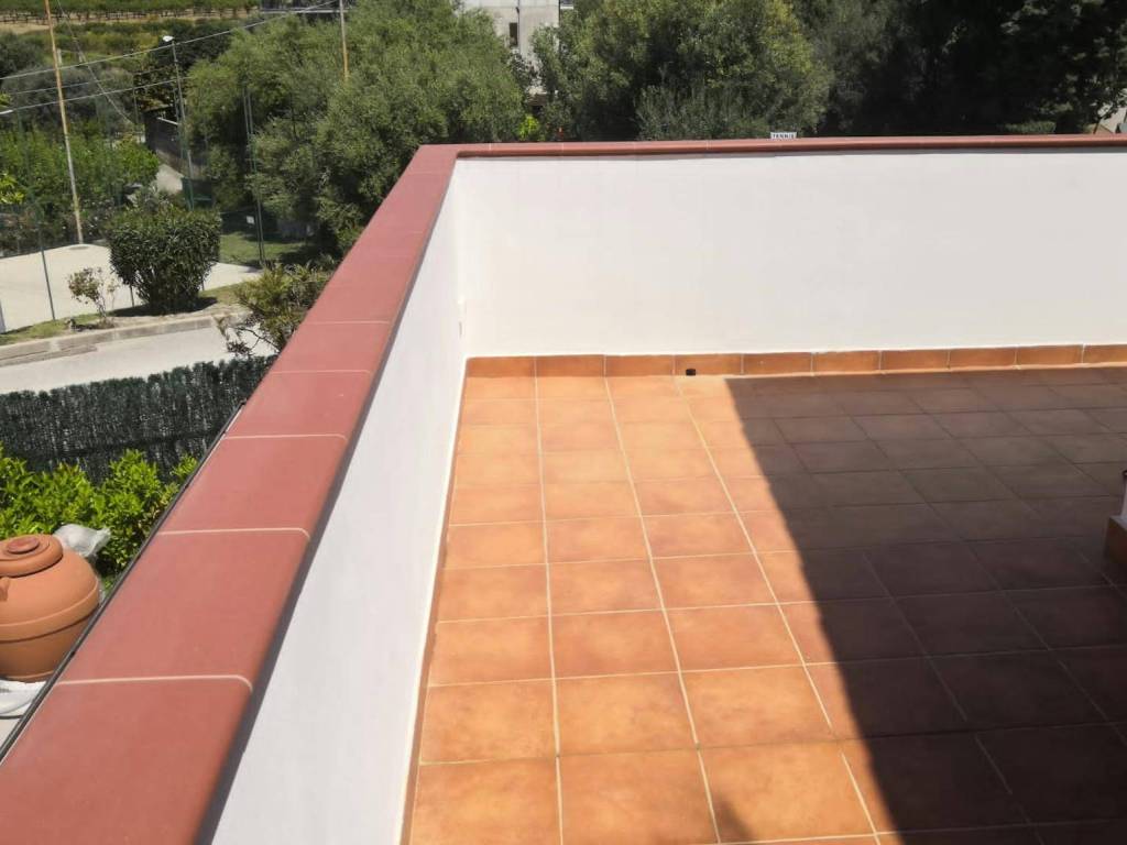 Casa indipendente a Bovalino in Via degli Ulivi - Foto 2