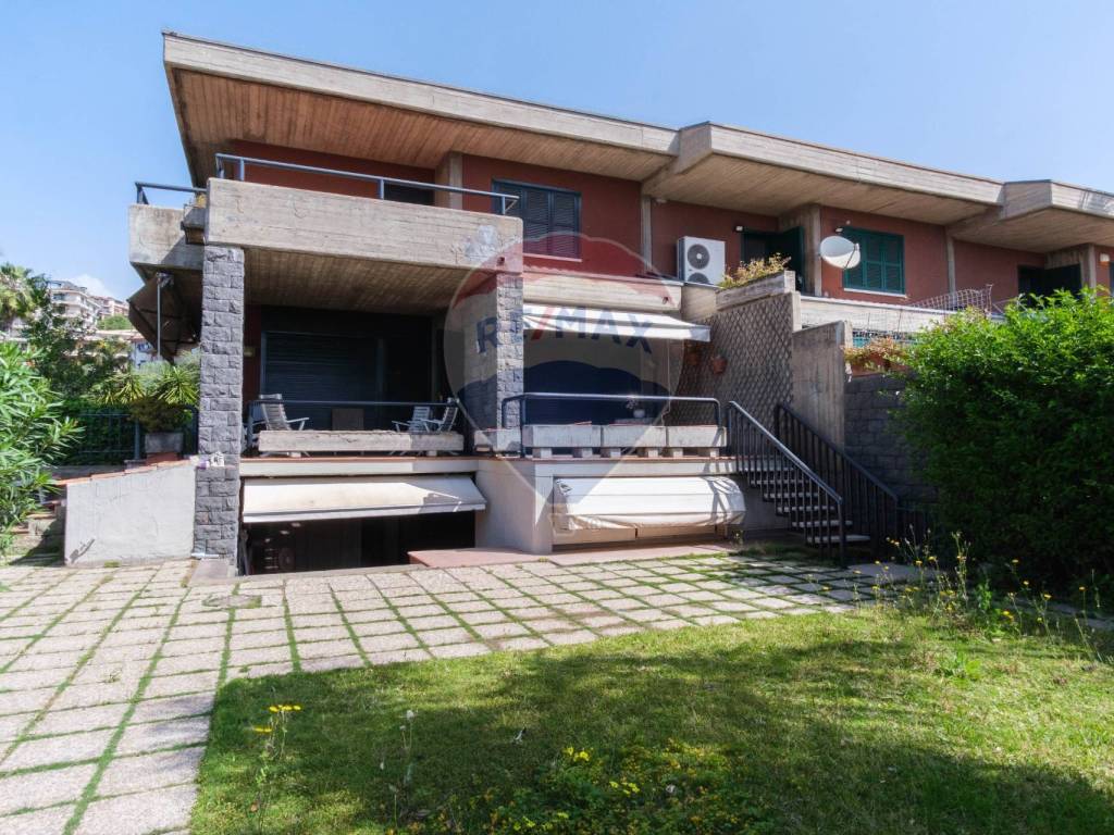 Villetta a schiera a Tremestieri etneo in Via San Gasparre Bertoni, 4 - Foto 2