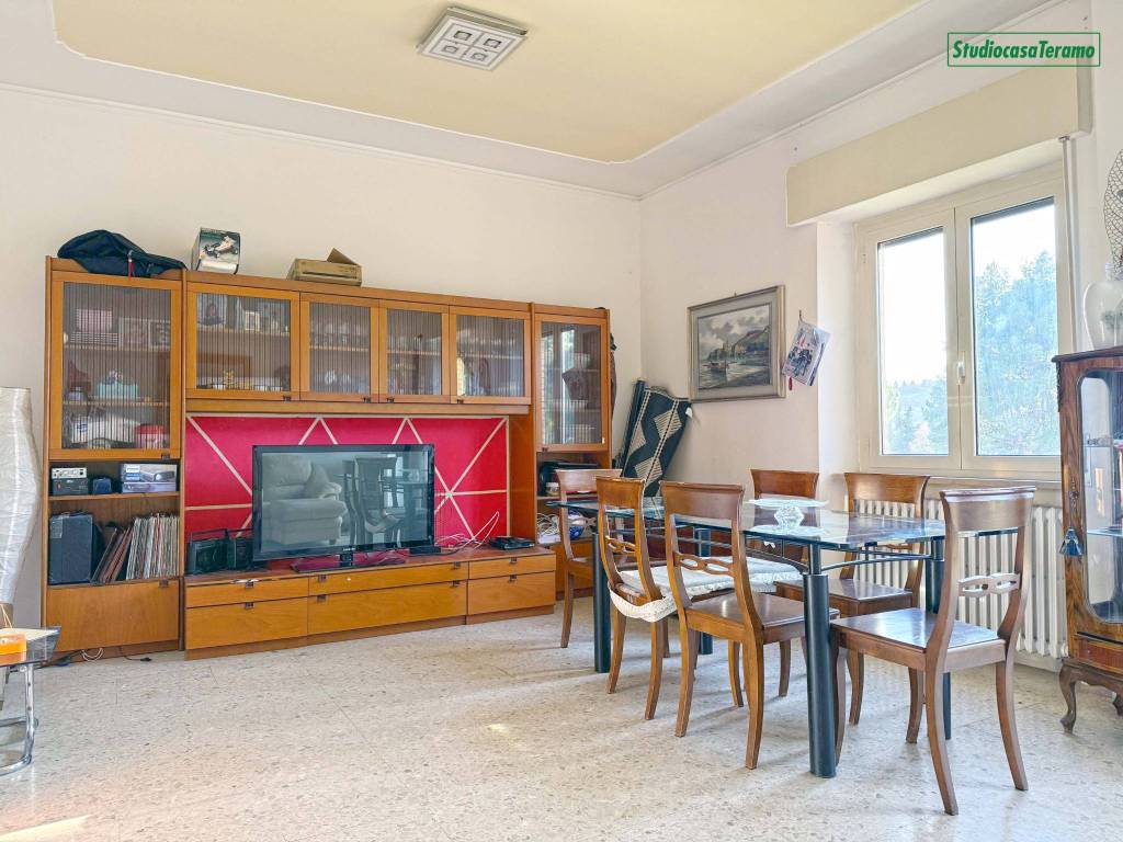 Appartamento a Teramo in Via Luigi Tripoti - Foto 3