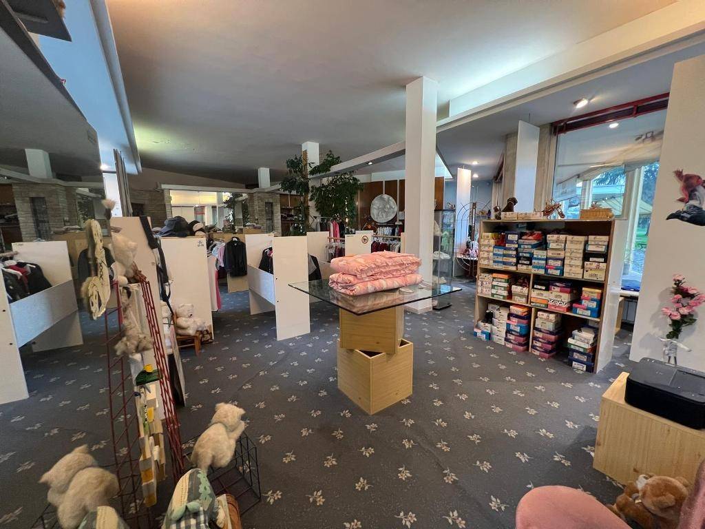 Immobile a Montegrotto terme in Viale Stazione, 50 - Foto 3