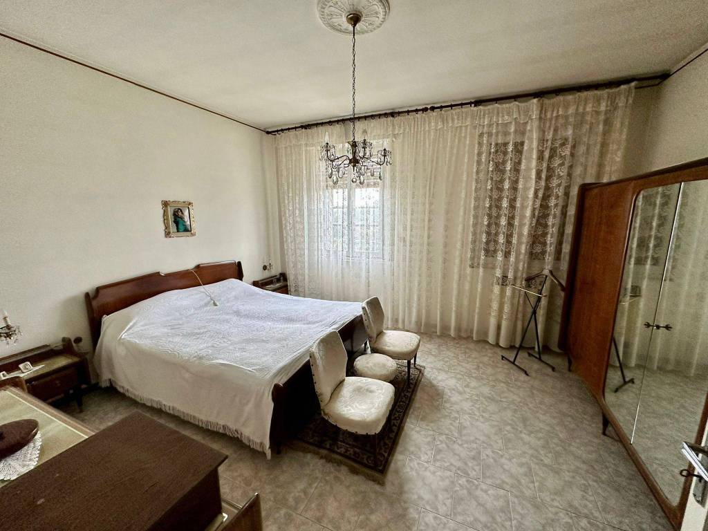 Villa a Cornale e bastida in Via Camillo Benso di Cavour - Foto 5