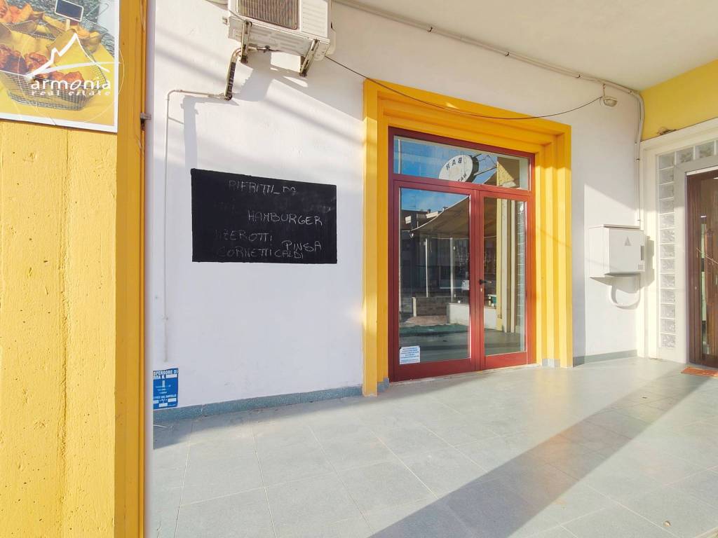 Immobile a Roseto degli abruzzi in Via Nazionale Adriatica, 106 - Foto 2